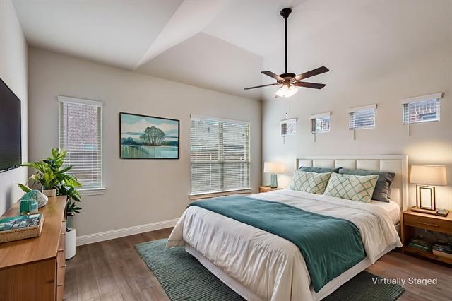 Foto del edificio - 10801 Brownwood Pl