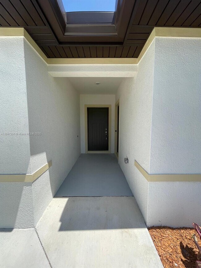 Foto del edificio - 4081 SW Hablow St