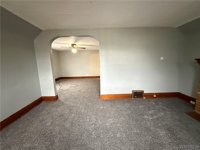 Building Photo - 110 Gerald Ave