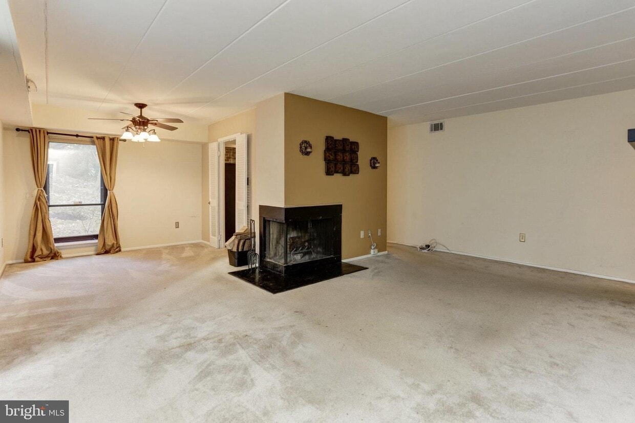 5372 Smooth Meadow Way Unit 4, Columbia, MD 21044 Room for Rent in