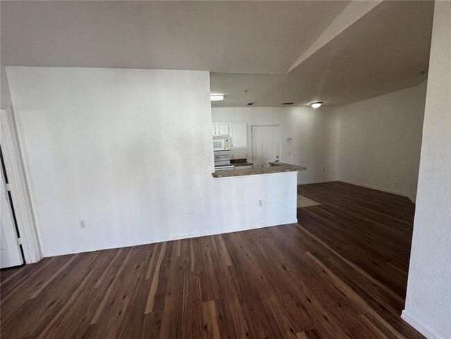 Foto del edificio - 5550 E Michigan St