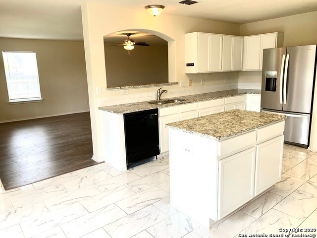 Building Photo - 10303 Lupine Canyon