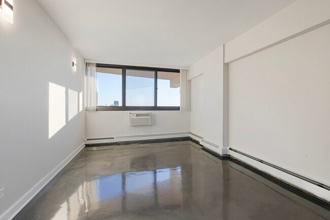 Foto del edificio - 6166 N Sheridan Rd