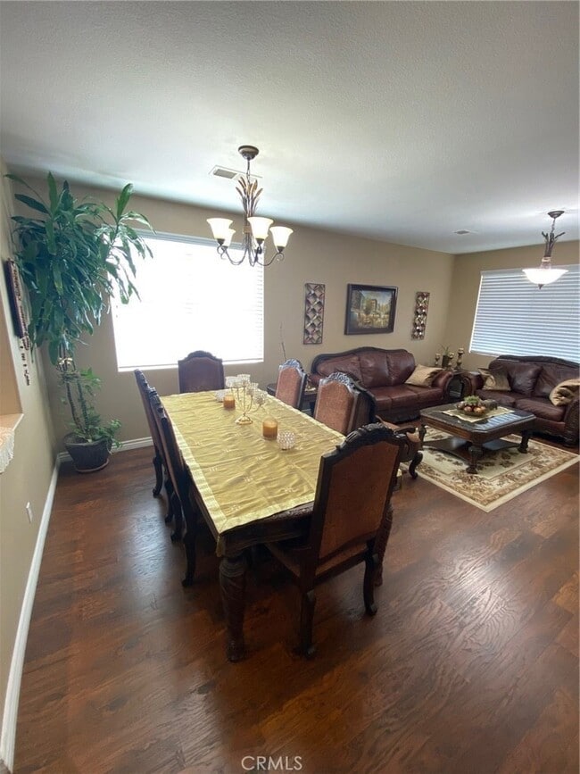 Foto del edificio - 29156 Oak Creek Rd