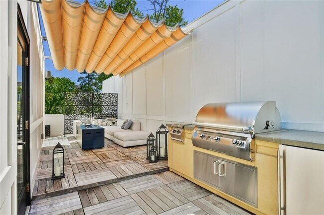 Foto del edificio - 3667 Peachtree Rd NE