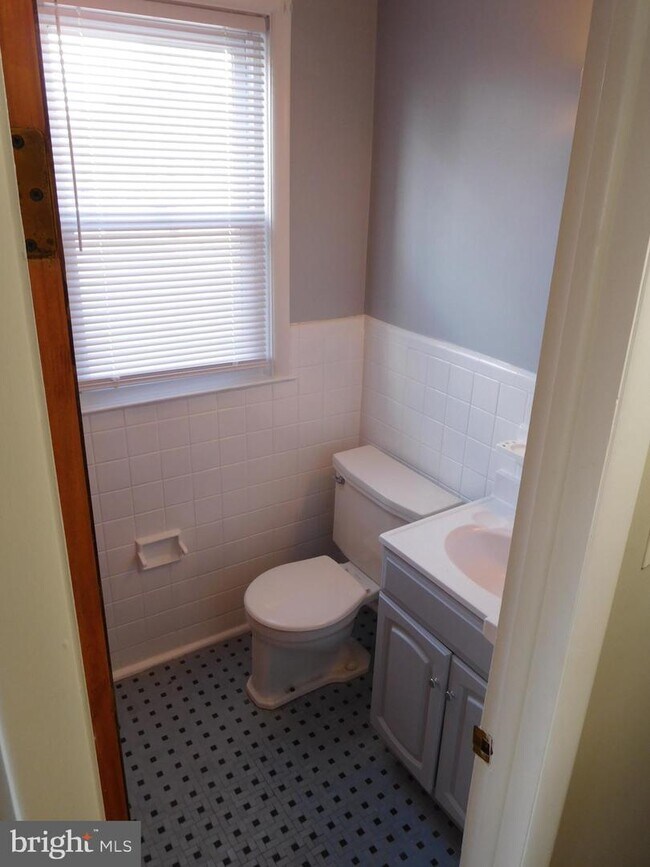 Foto del edificio - 27 Dutton St