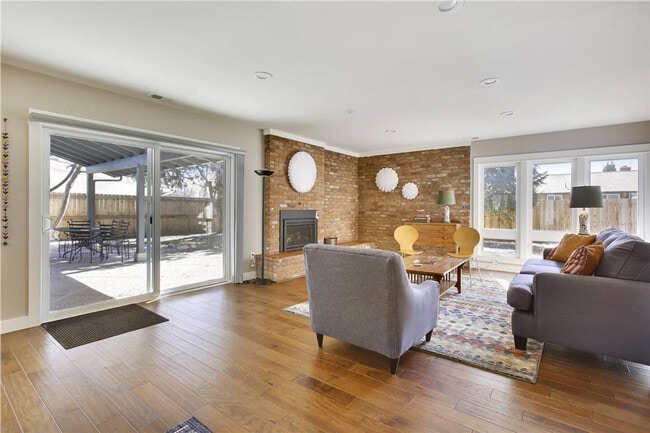 Building Photo - 808 Buckeye St