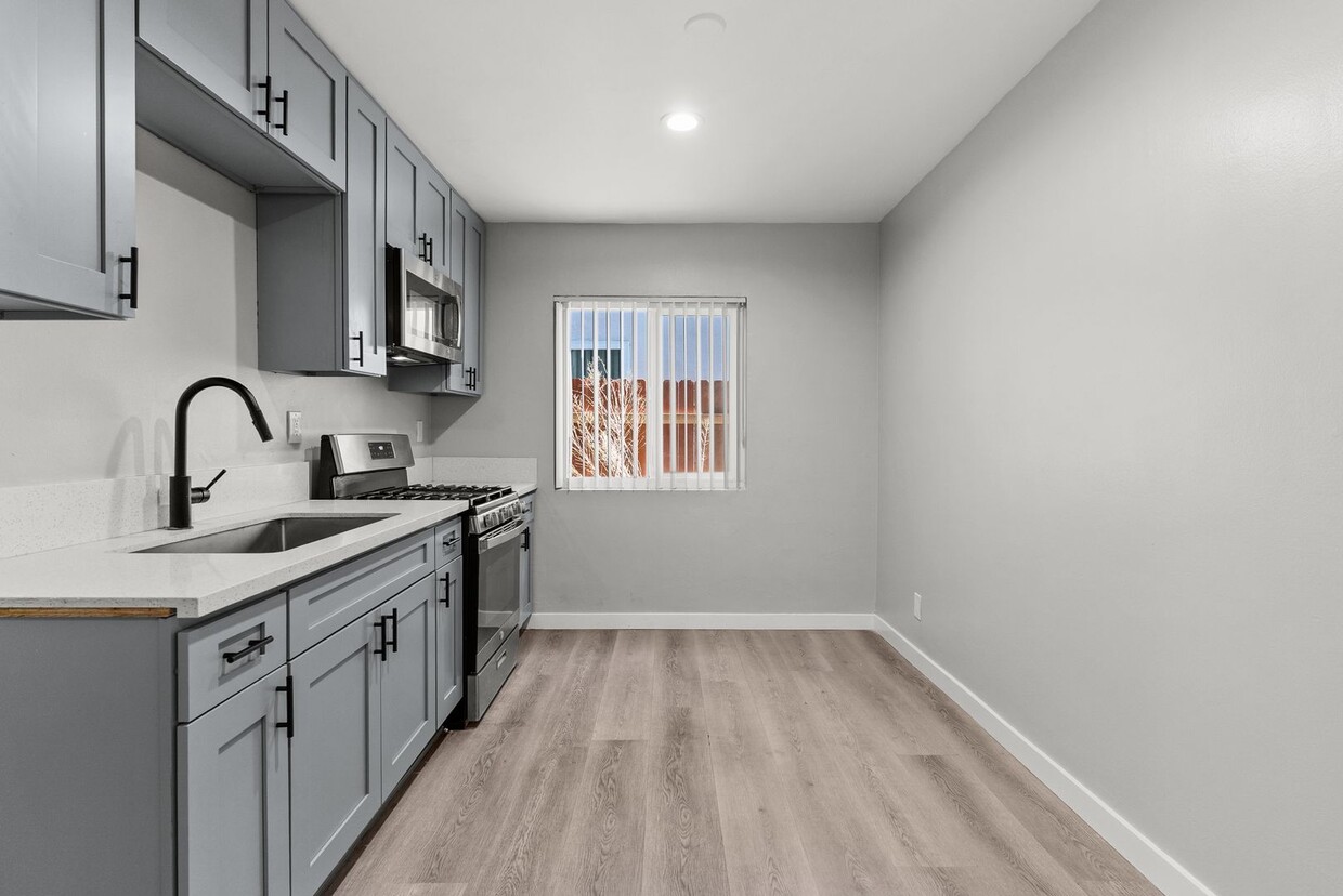 Foto principal - 113 S Lillie Ave