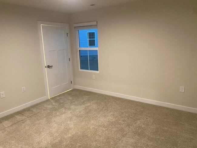 Foto del edificio - 2224 GoldWood Dr