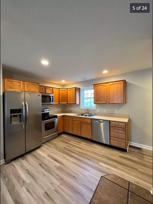Building Photo - 1 Willow Ridge Dr