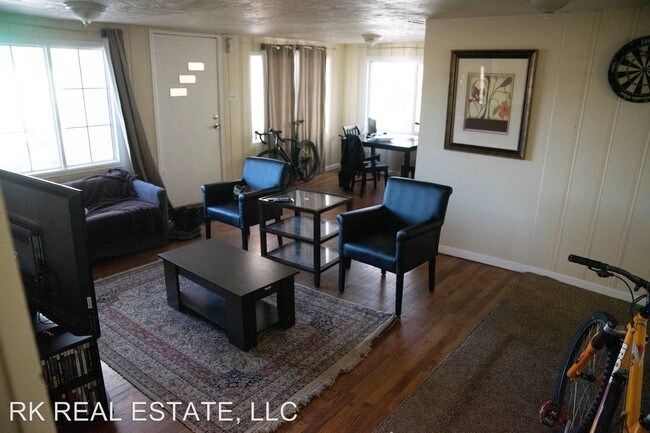 Foto del edificio - 4 br, 2 bath Apartment - 4570 ARAPAHOE