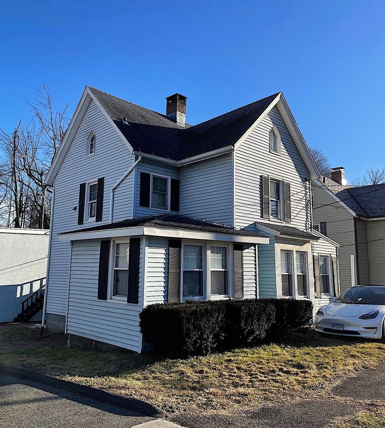 Primary Photo - 676 Boston Post Rd
