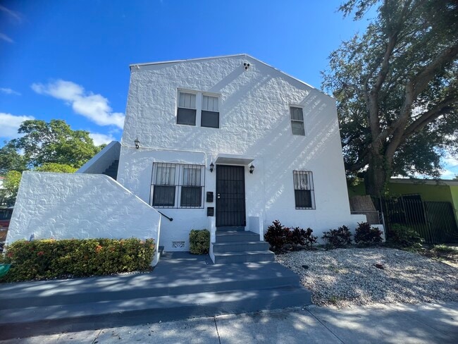 Building Photo - 5619 N Miami Ave