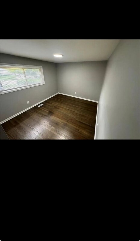 Foto del edificio - 4640 Edgewood St