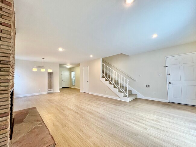 Foto del edificio - 1552 Berkeley St