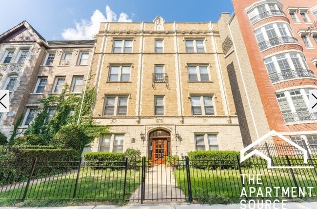 Photo - 640 W Wrightwood Ave Apartment