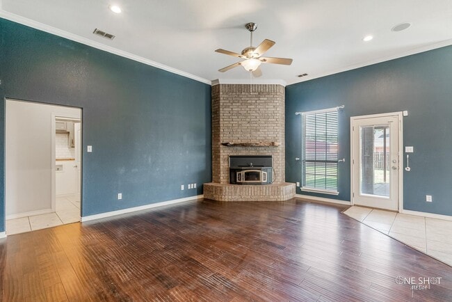 Foto del edificio - 7017 Springwater Ave