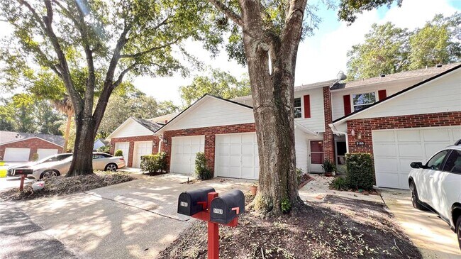 Foto del edificio - 5167 Lazy Oaks Dr