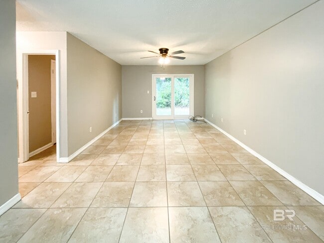 Foto del edificio - 6399 -A Schoel Ln