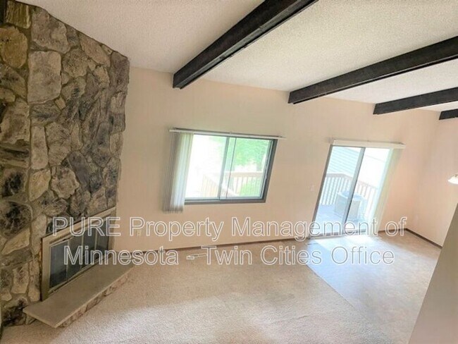 Foto del edificio - 14317 Fairway Dr