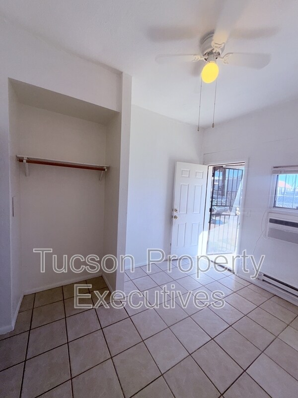 Building Photo - 19 W Veterans Blvd