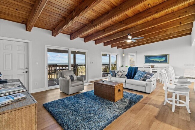 Foto del edificio - 200 120th Ave W