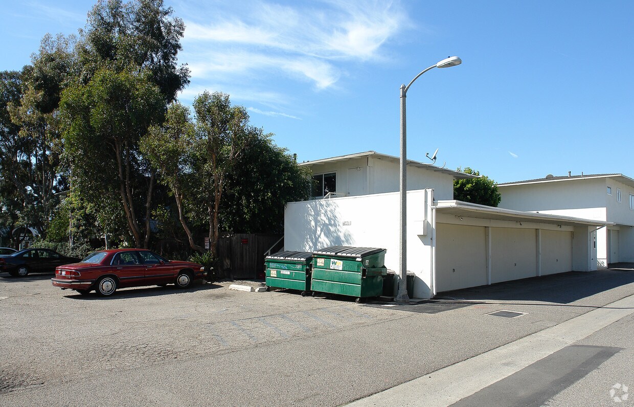 17001710 Westcliff Dr, Newport Beach, CA 92660 Apartments in Newport Beach, CA