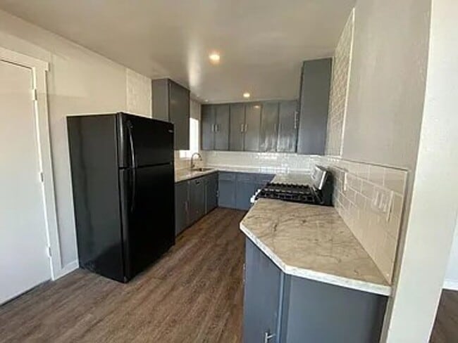 Building Photo - Sunny Seaside 3 bedroom House (Home is Occupied- do not disturb tenants)