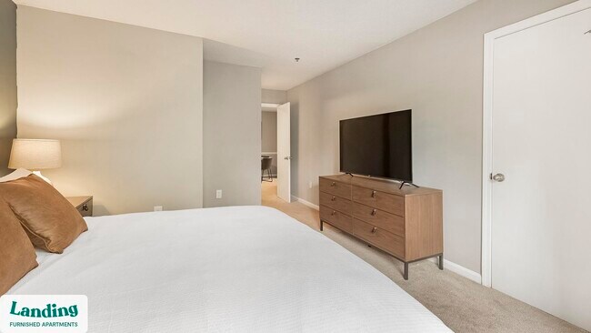 Foto del edificio - 300 Long Shoals Rd