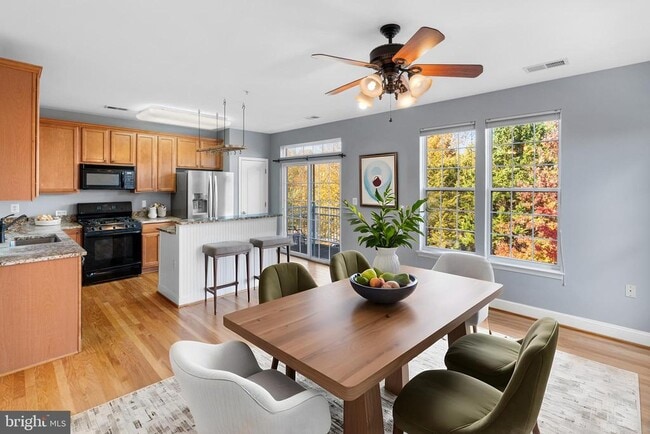 Building Photo - 92 Chevy Chase St