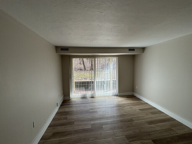 Interior Photo - Hummingbird Pointe & The Gardens