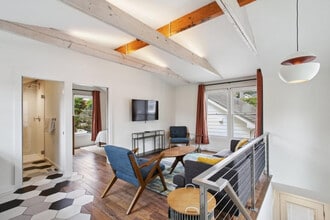 Building Photo - 71 Randolph St NE