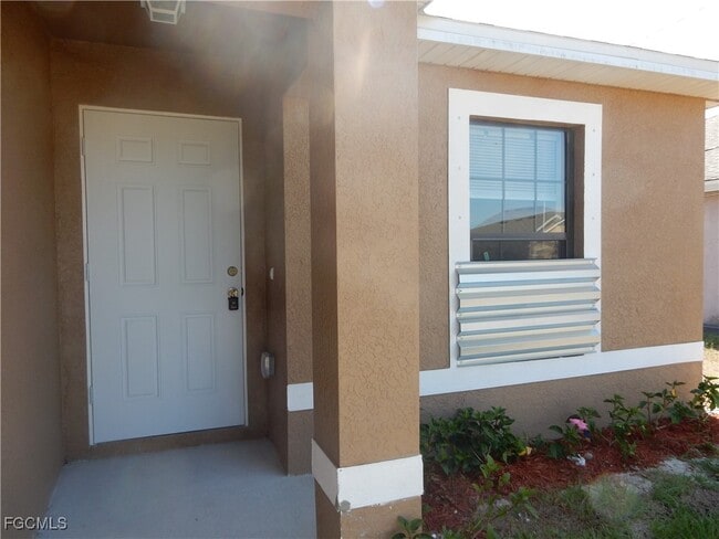 Building Photo - 1713 SW 33rd St