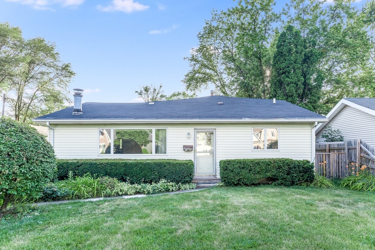 Primary Photo - 1340 Campbell Ave