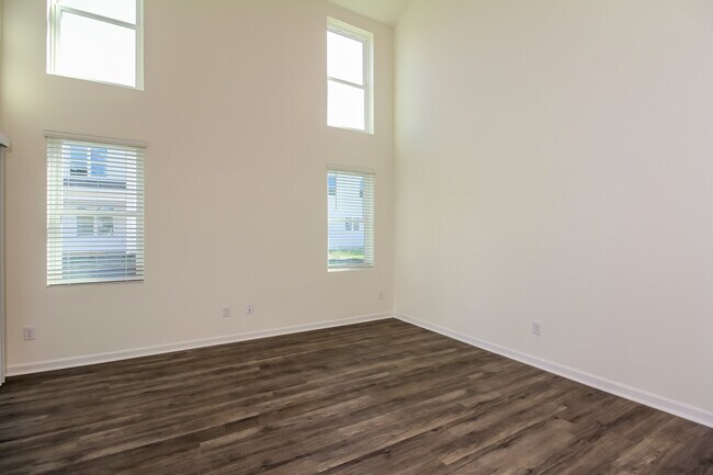 Foto del edificio - 1608 Corbett St
