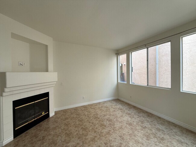 Foto del edificio - Spacious 3bd/3ba Located in Miramar Ranch North!