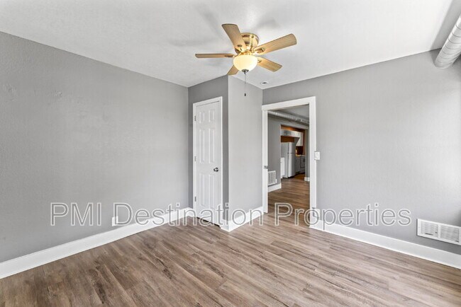 Building Photo - 4105 Linwood Blvd