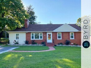 Building Photo - 1228 Blue Jay Ln