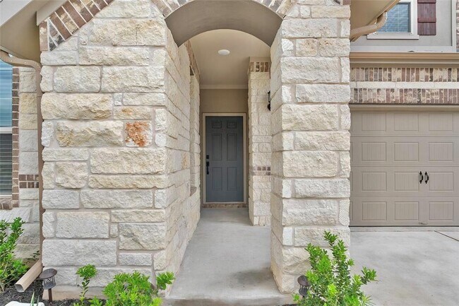 Building Photo - 1305 Crescent Ln