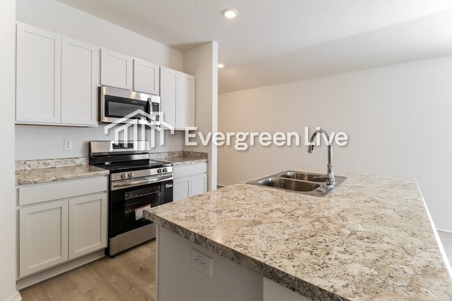 Foto del edificio - 190 Sarah Alyse Ln