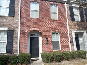 Building Photo - 3792 Alexandria Ave