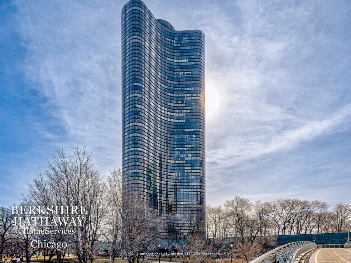 Foto principal - 505 N Lake Shore Drive