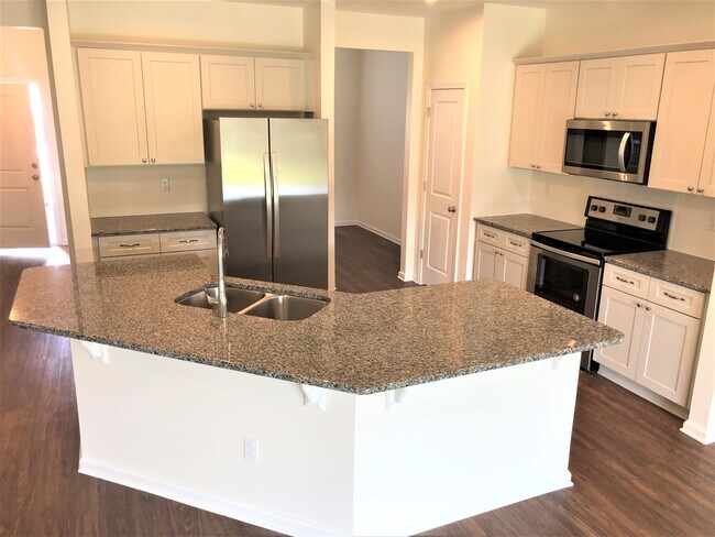 Building Photo - 8199 Golden Bamboo Drive