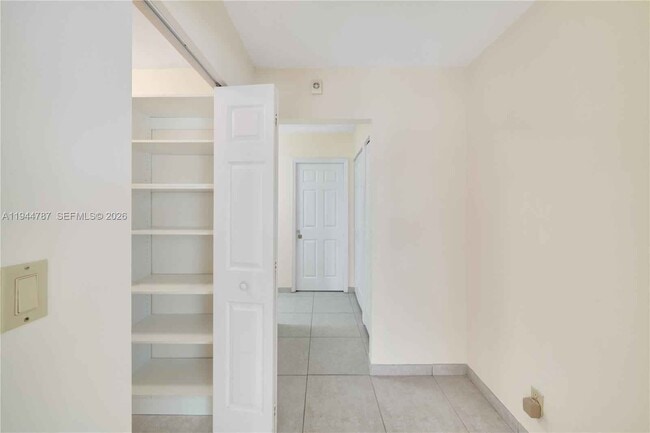 Foto del edificio - 5524 Cleveland St