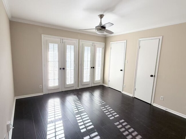 Building Photo - 12743 Huntingwick Dr