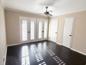 Building Photo - 12743 Huntingwick Dr