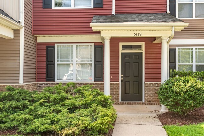 Foto del edificio - AVAILABLE NOW! $500 OFF FIRST MONTH'S RENT...