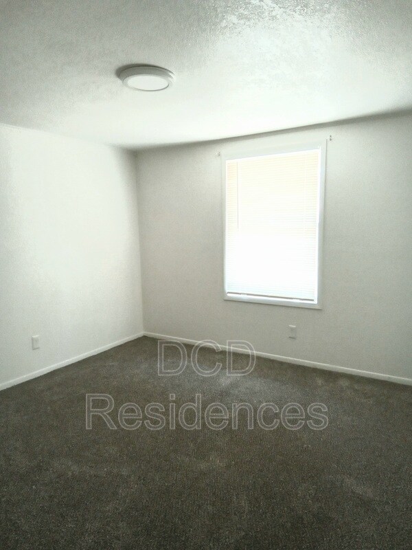 Building Photo - 11409 Mussel Dr