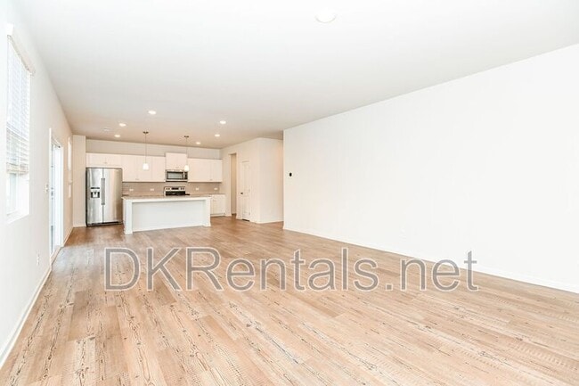 Foto del edificio - 265 Summerwood Ln