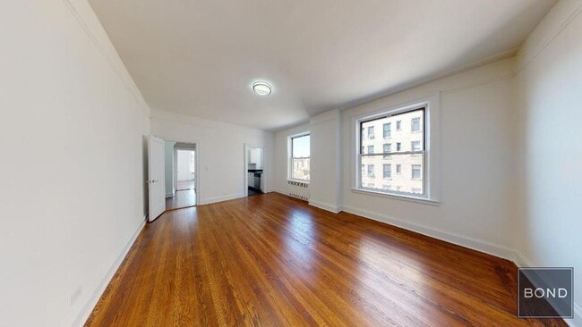 Building Photo - 120 W 86th St